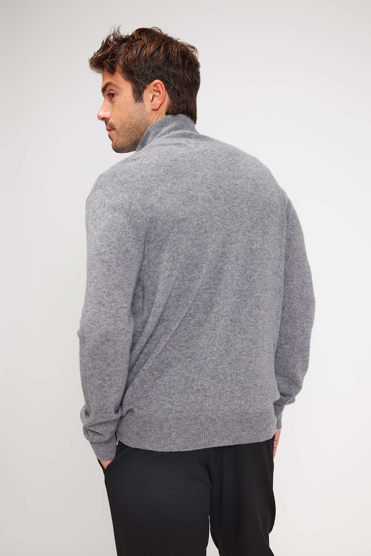 Zamil gris foncé